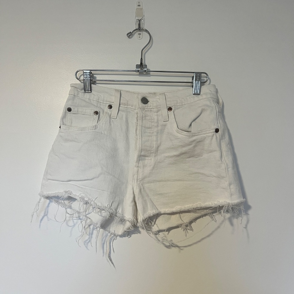 Levi's 501 Mid-Rise White Distressed Denim Shorts sz 25 - Picture 3 of 9
